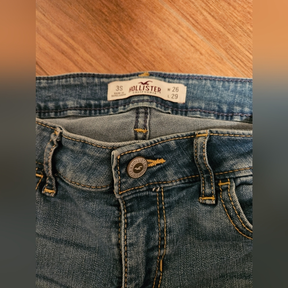 Women’s HOLLISTER JEANS SIZE 3S W26 L29